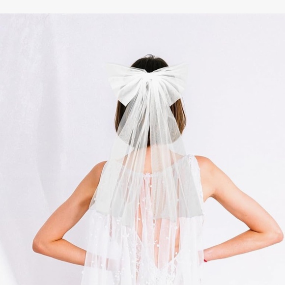 Bow style wedding veil - Picture 2 of 2